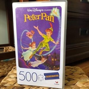 Blockbuster: Disney: Peter Pan movie cover puzzle in case 500pc.